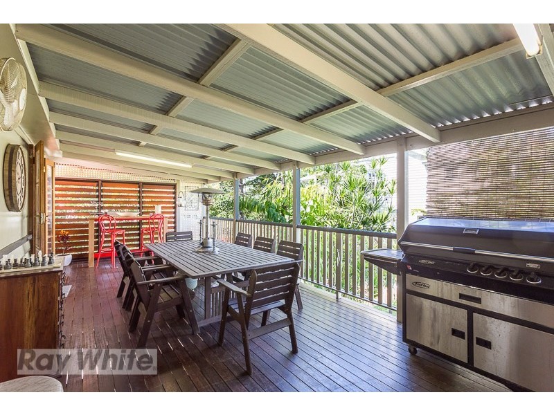 1 Cyril Street, Camp Hill QLD 4152