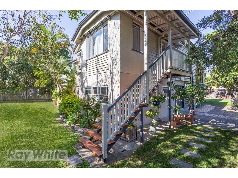 1 Cyril Street, Camp Hill QLD 4152