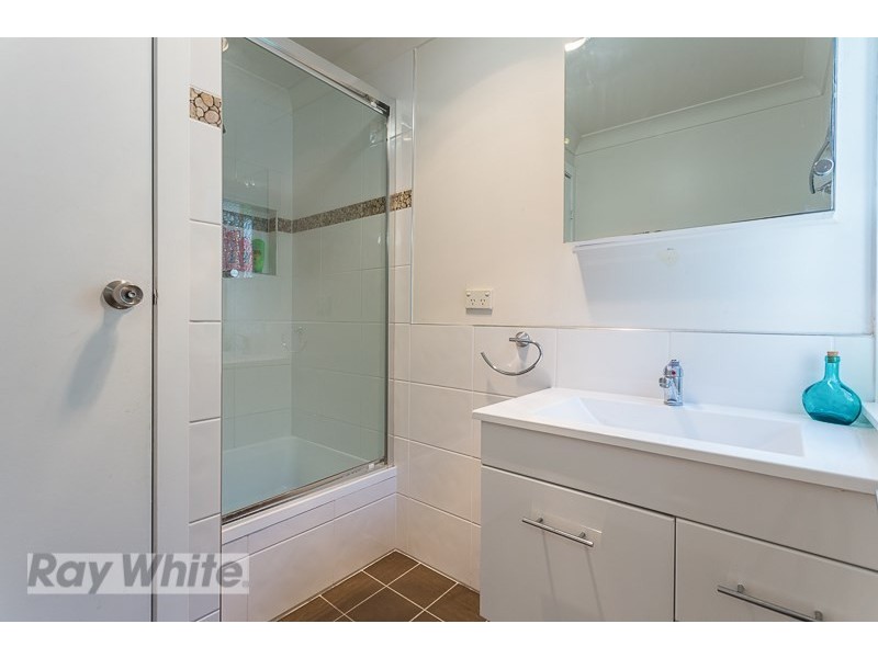 1 Cyril Street, Camp Hill QLD 4152