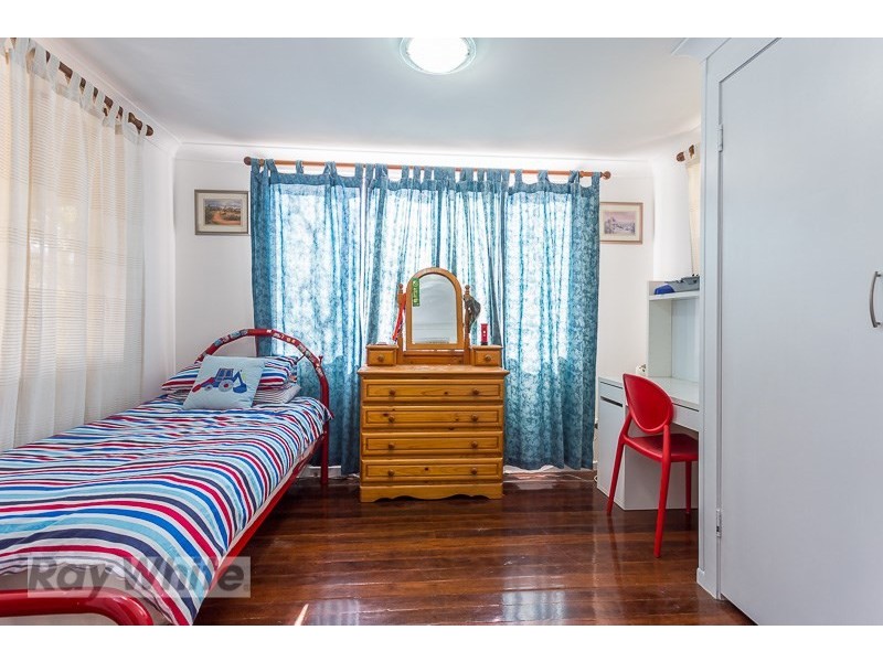 1 Cyril Street, Camp Hill QLD 4152