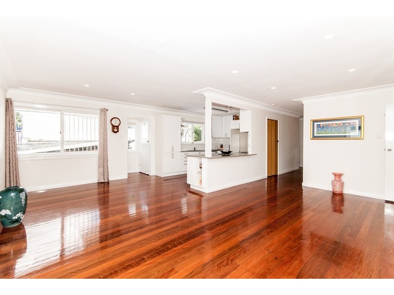 98 Gatton Street, Mount Gravatt East QLD 4122