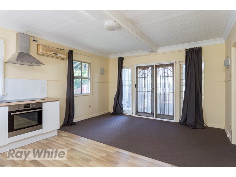 56 Stanley Road, Camp Hill QLD 4152