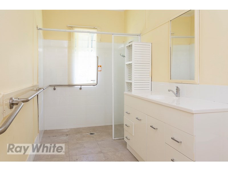 56 Stanley Road, Camp Hill QLD 4152