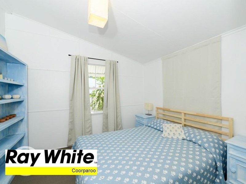 34 Walnut Street, Wynnum QLD 4178