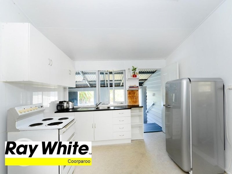 34 Walnut Street, Wynnum QLD 4178