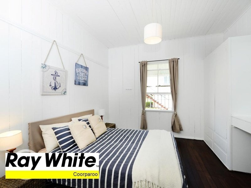 34 Walnut Street, Wynnum QLD 4178