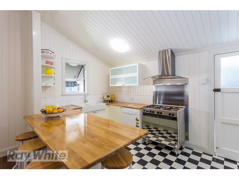 7 Gladstone Street, Coorparoo QLD 4151