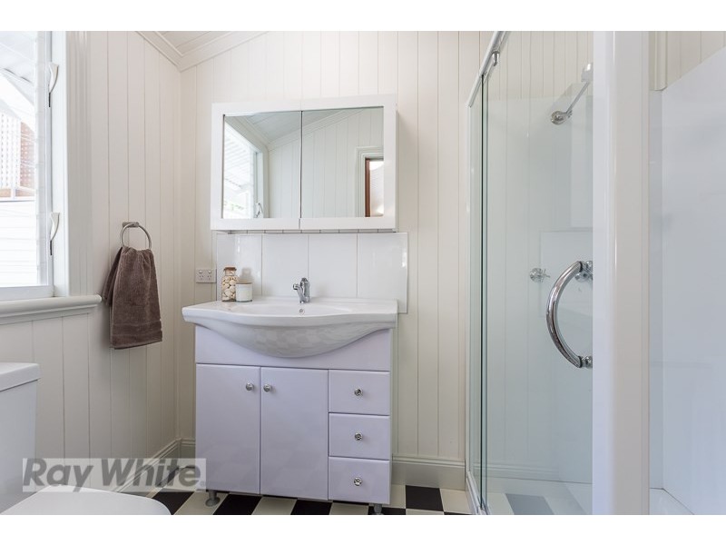 7 Gladstone Street, Coorparoo QLD 4151