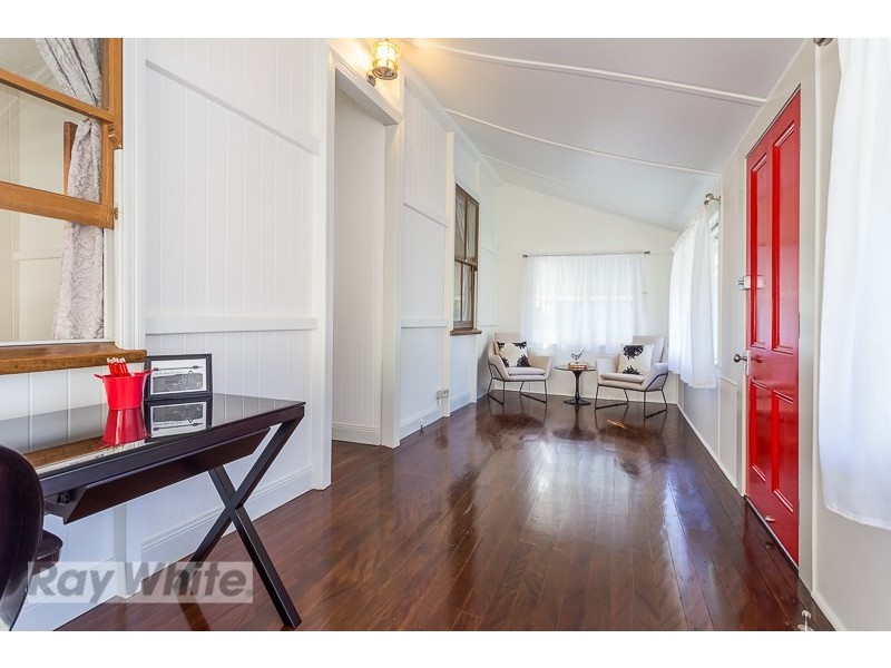 7 Gladstone Street, Coorparoo QLD 4151