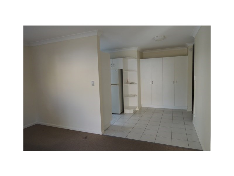 3/56 Knowsley Street, Greenslopes QLD 4120