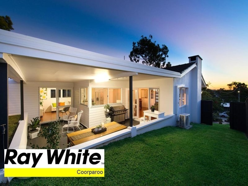 52 Sirius Street, Coorparoo QLD 4151