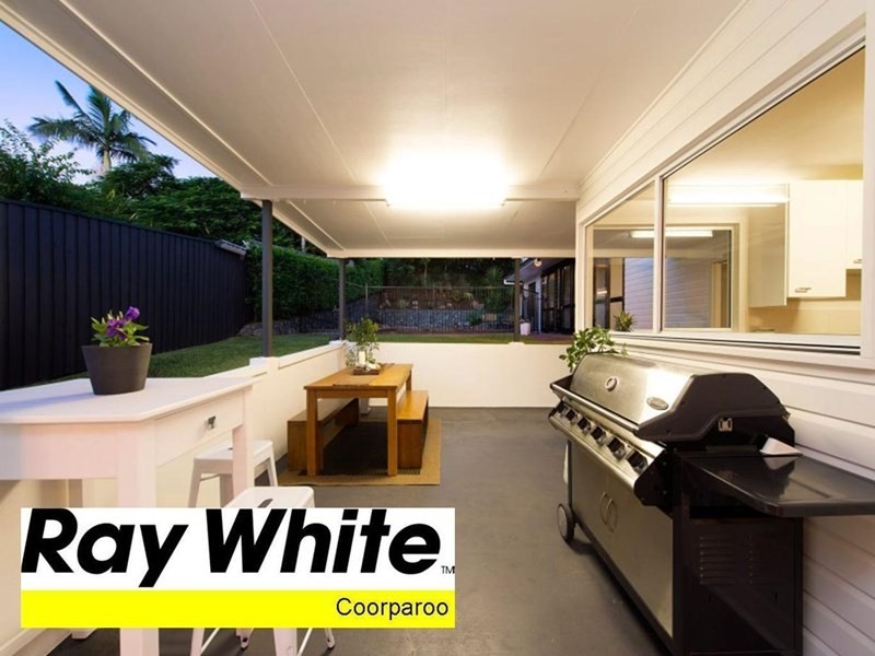 52 Sirius Street, Coorparoo QLD 4151