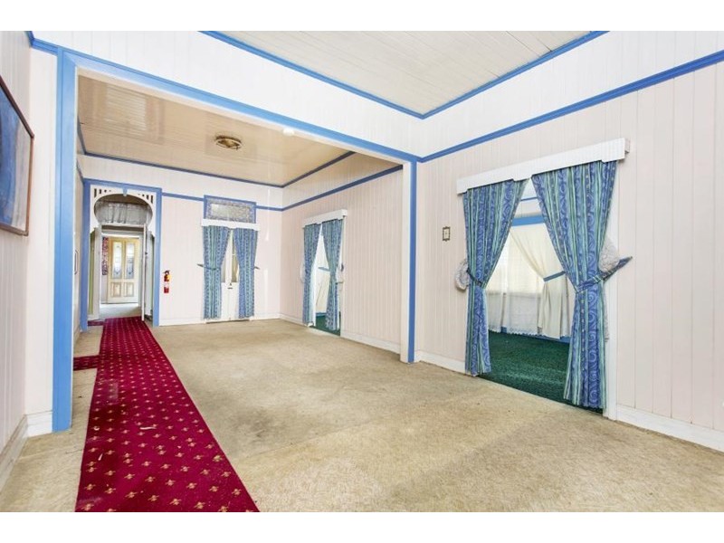 100 Cavendish Road, Coorparoo QLD 4151