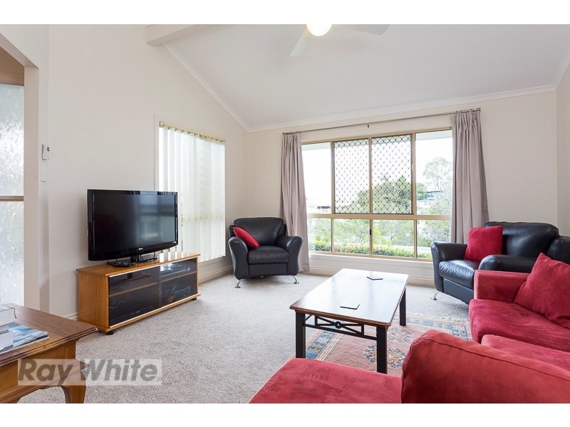 39 Balmerino Drive, Carina QLD 4152
