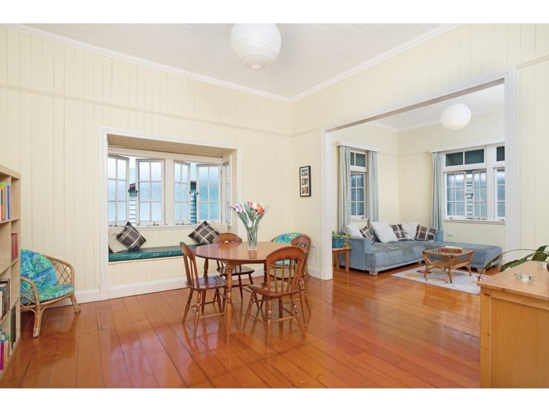 9 Donaldson Street, Greenslopes QLD 4120