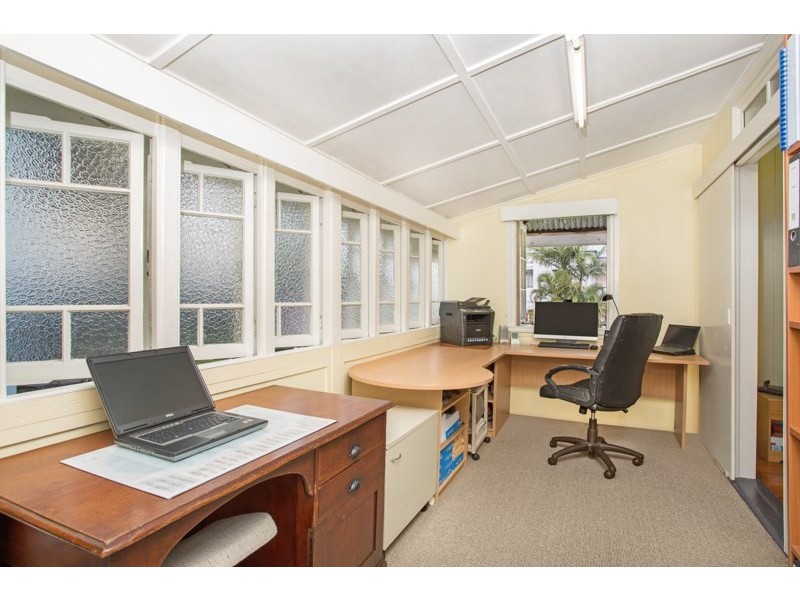 9 Donaldson Street, Greenslopes QLD 4120