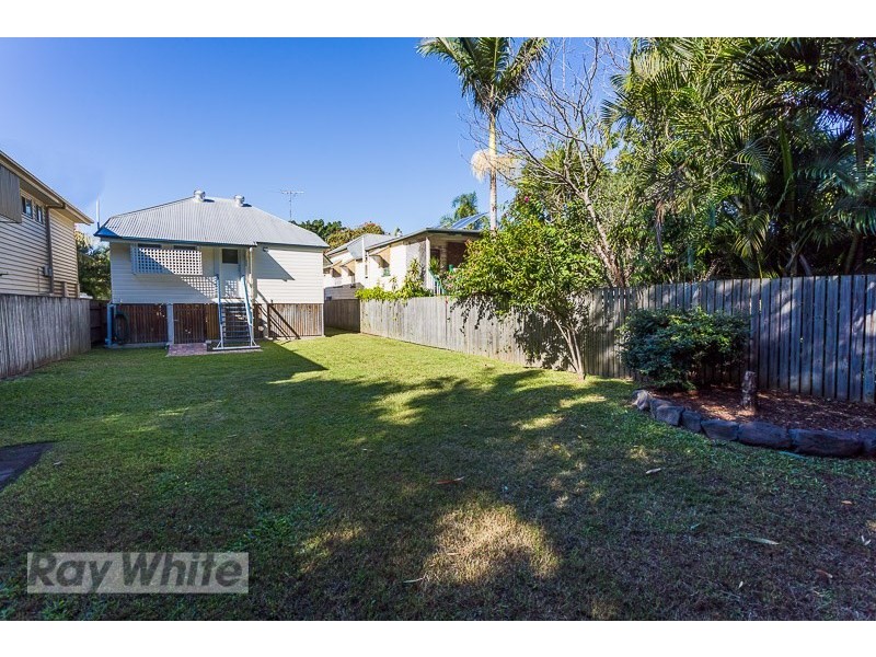 7 Gladstone Street, Coorparoo QLD 4151
