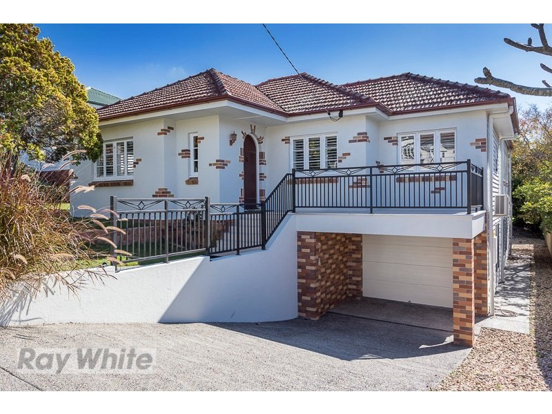 18 White Avenue, Coorparoo QLD 4151