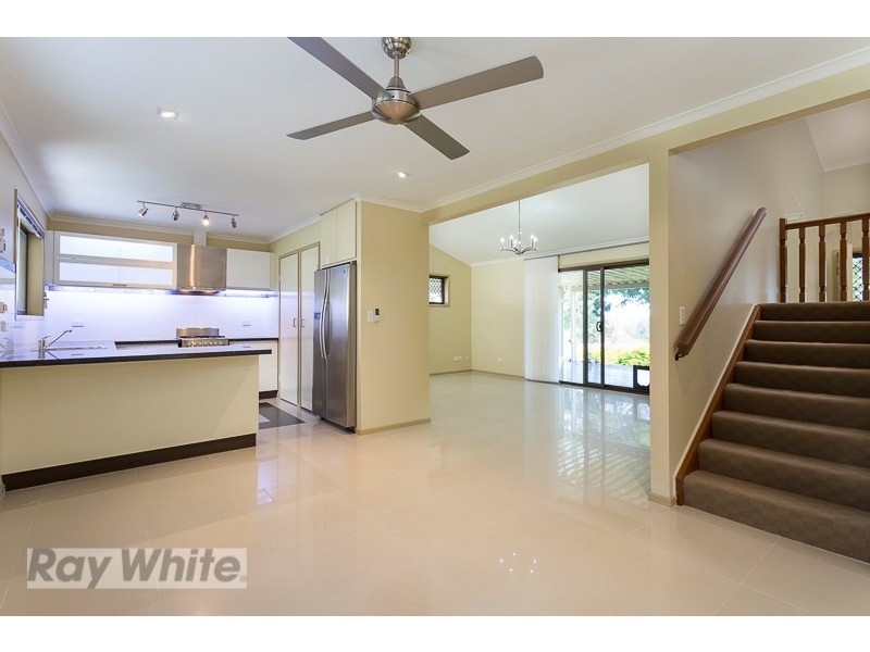 32 Hartigan Street, Belmont QLD 4153