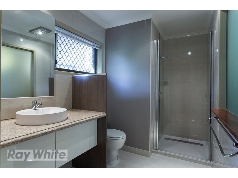 32 Hartigan Street, Belmont QLD 4153