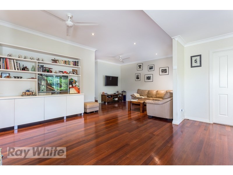 61 Stella Street, Holland Park QLD 4121