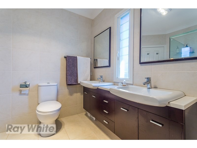 61 Stella Street, Holland Park QLD 4121