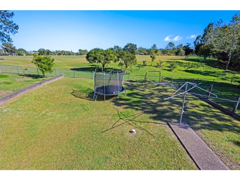 31 Broadmere Street, Annerley QLD 4103