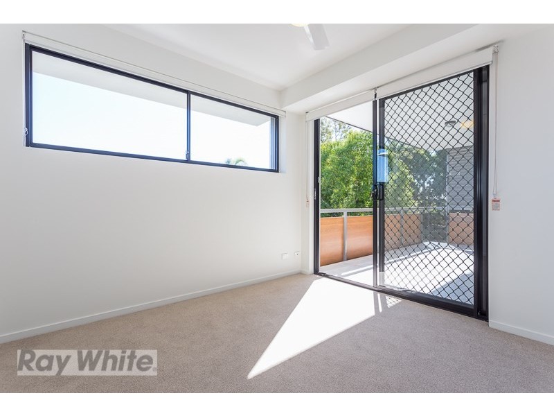 4/35 Crown Street, Holland Park West QLD 4121