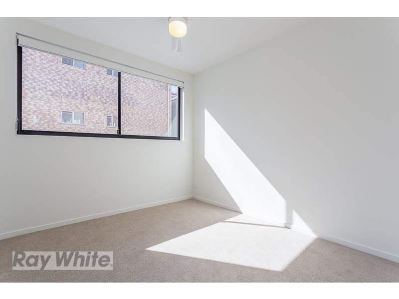 4/35 Crown Street, Holland Park West QLD 4121