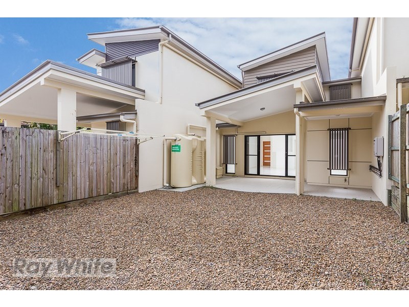 15B Houthem Street, Camp Hill QLD 4152