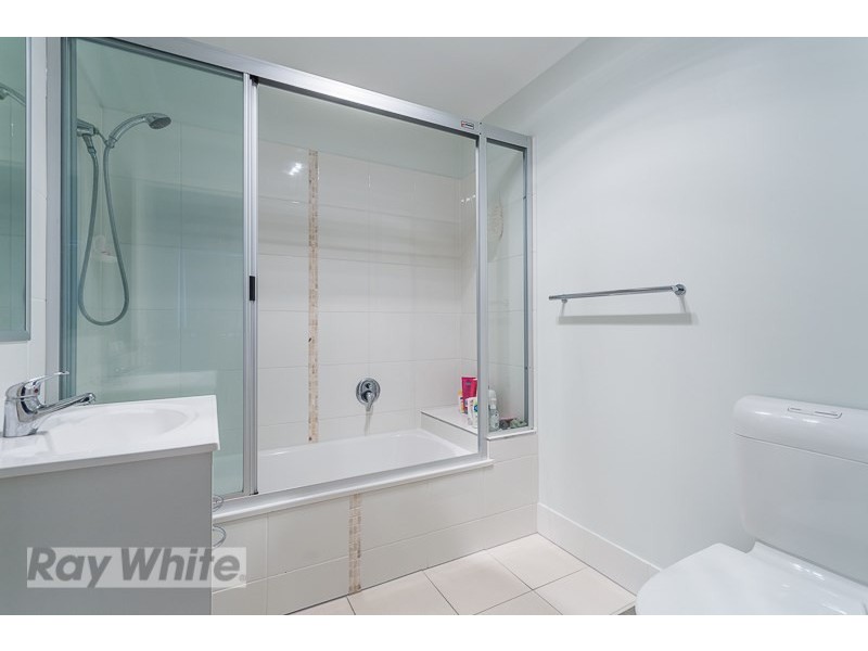 3/32 Dickenson Street, Carina QLD 4152