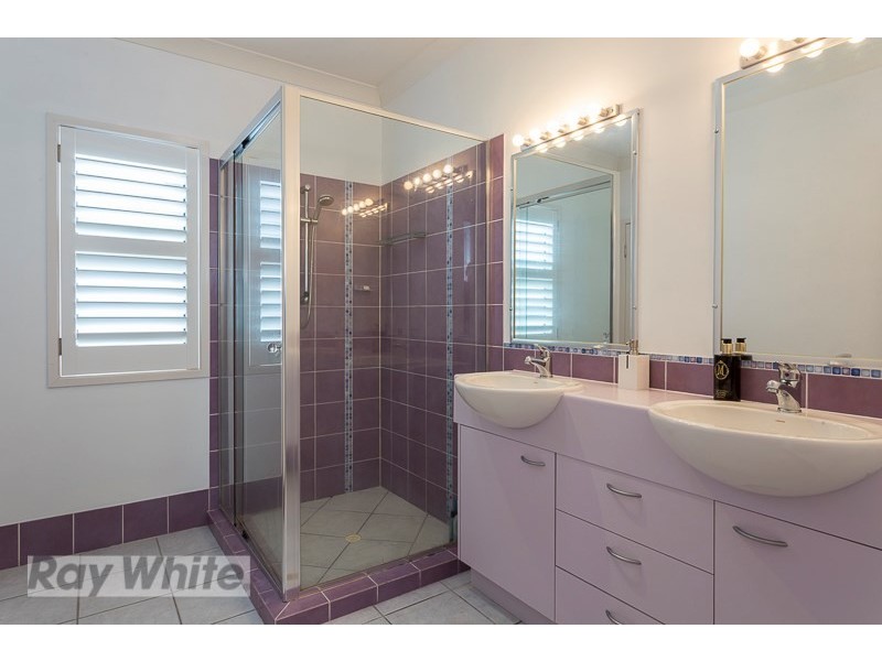 1202 Stanley Street East, Coorparoo QLD 4151