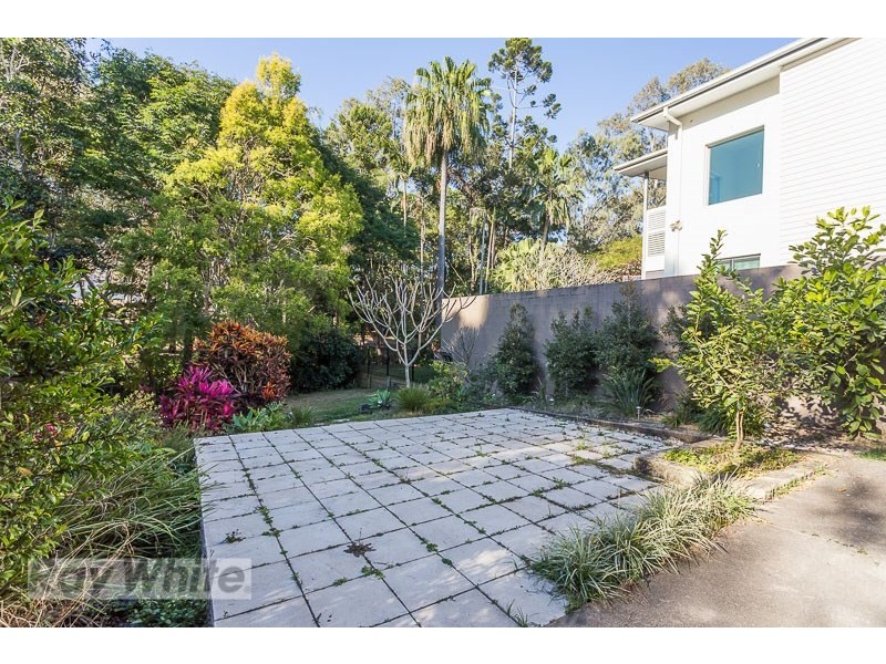 14 Solar Street, Coorparoo QLD 4151