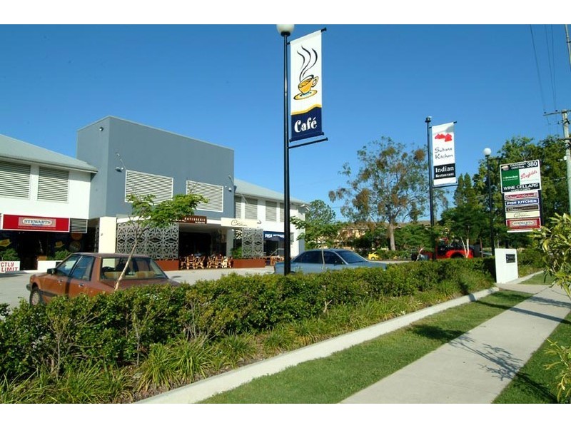 15 Eastwell Street, Coorparoo QLD 4151