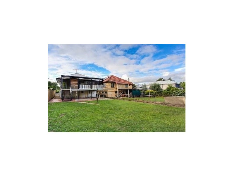 3 Rowland Street, Coorparoo QLD 4151