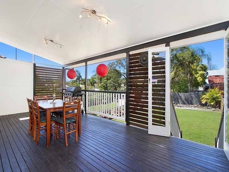 3 Rowland Street, Coorparoo QLD 4151