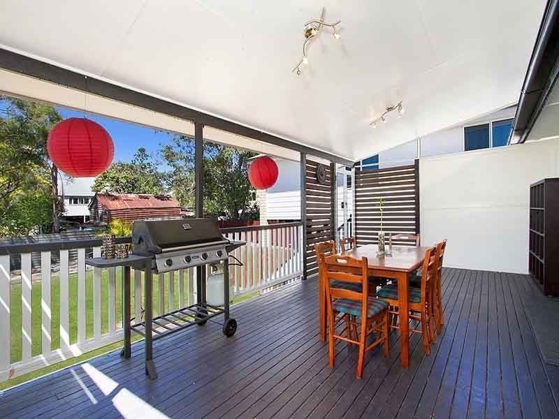 3 Rowland Street, Coorparoo QLD 4151
