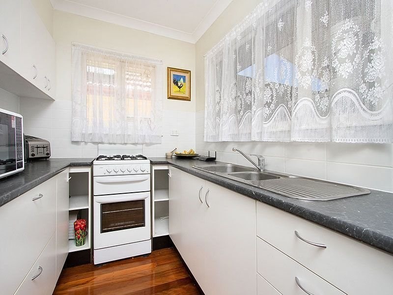 3 Rowland Street, Coorparoo QLD 4151
