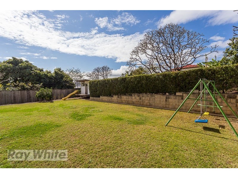 10 Boronia Avenue, Holland Park West QLD 4121