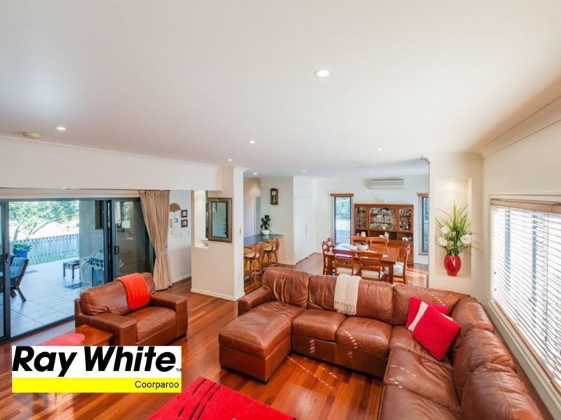 25 Carranya Street, Camp Hill QLD 4152