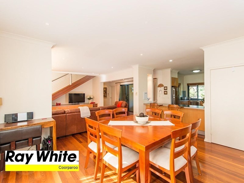 25 Carranya Street, Camp Hill QLD 4152