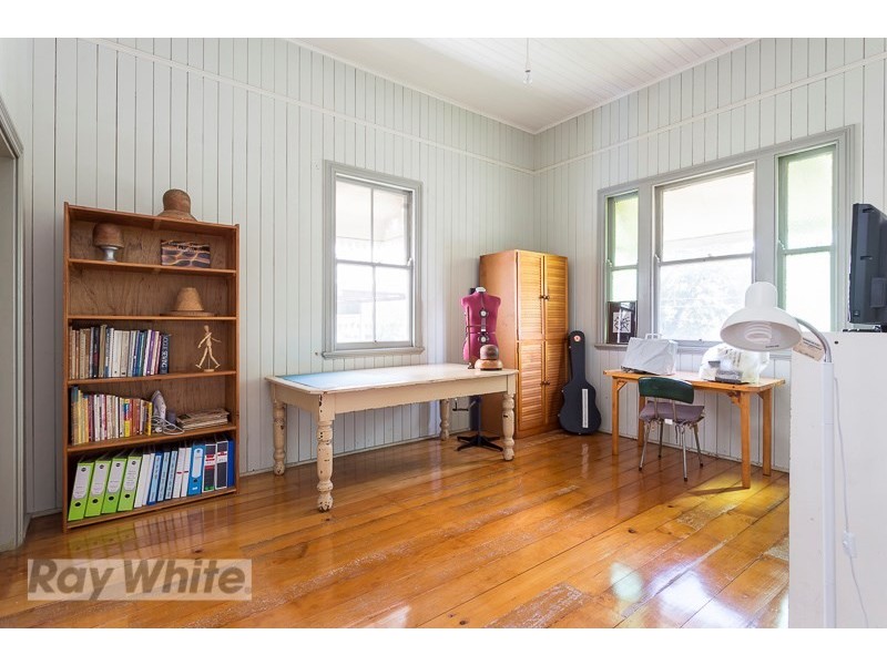 73 Broadway Street, Woolloongabba QLD 4102