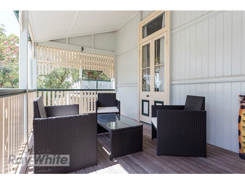 73 Broadway Street, Woolloongabba QLD 4102