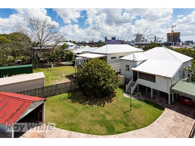 73 Broadway Street, Woolloongabba QLD 4102