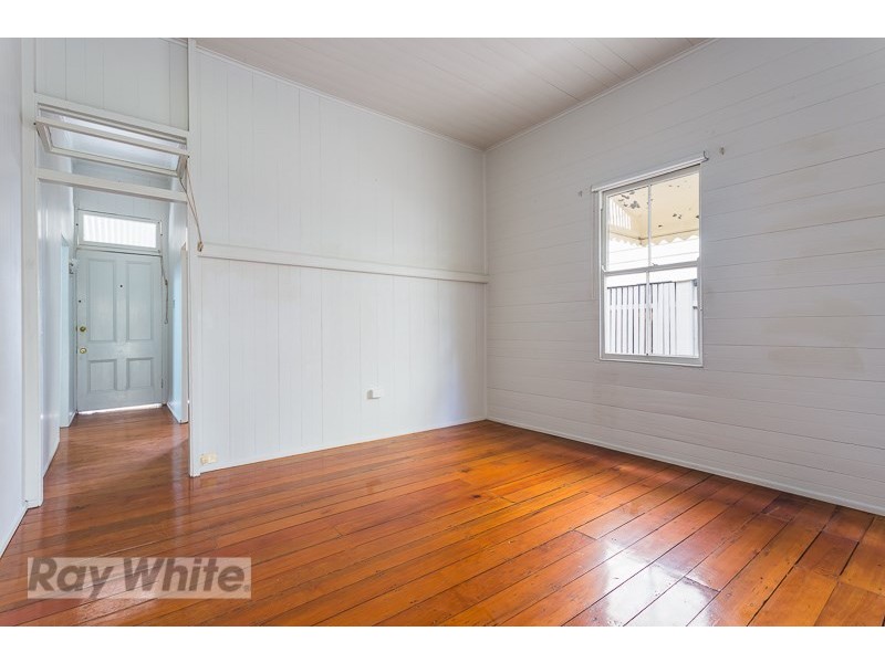 13 Heaslop Street, Woolloongabba QLD 4102