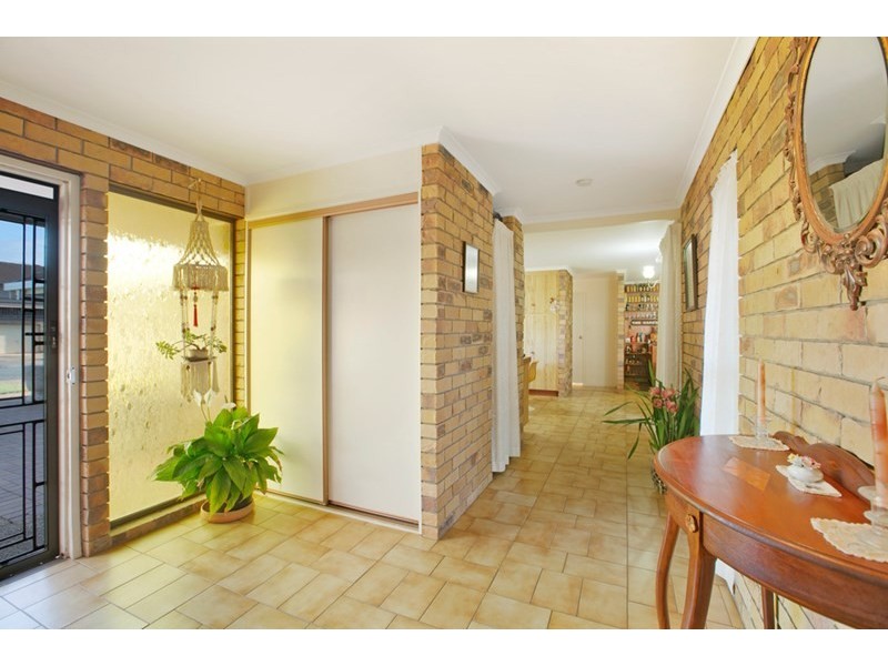 10 MacKenzie Street, Ormiston QLD 4160