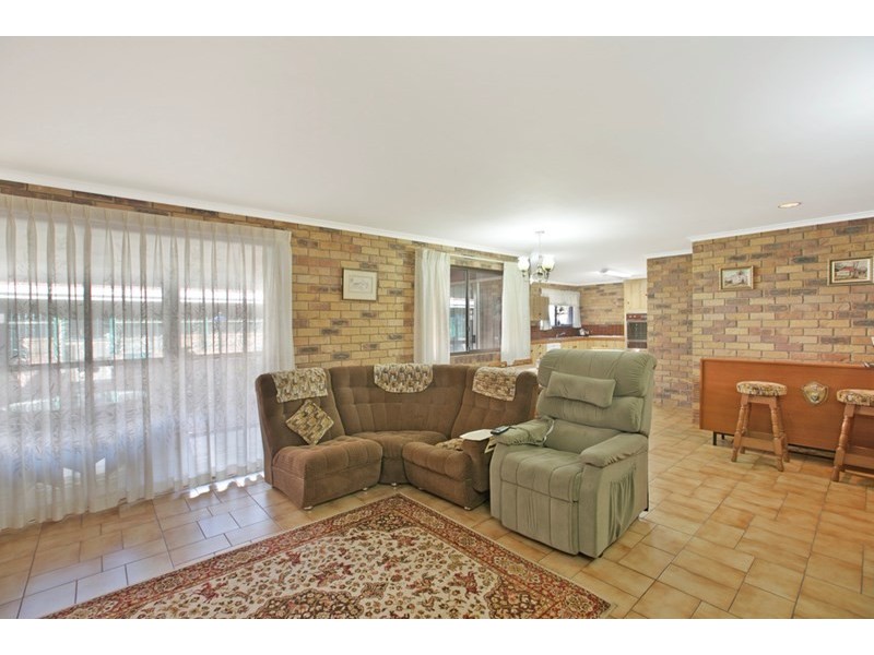 10 MacKenzie Street, Ormiston QLD 4160