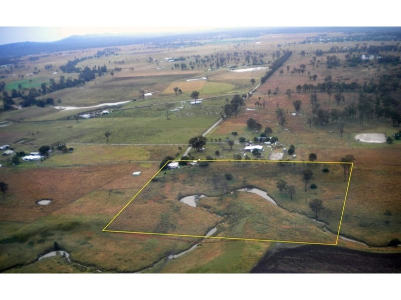 195 Hall Road, Woodhill QLD 4285