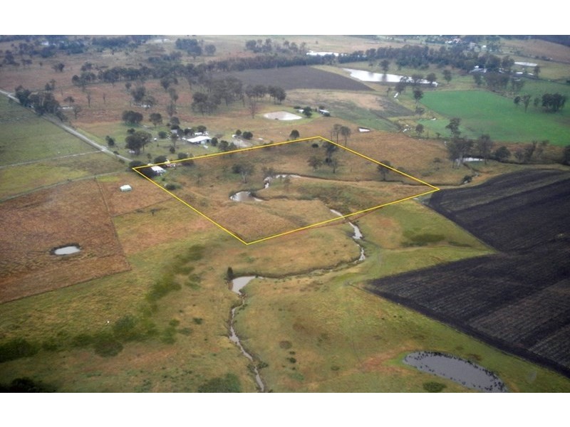 195 Hall Road, Woodhill QLD 4285