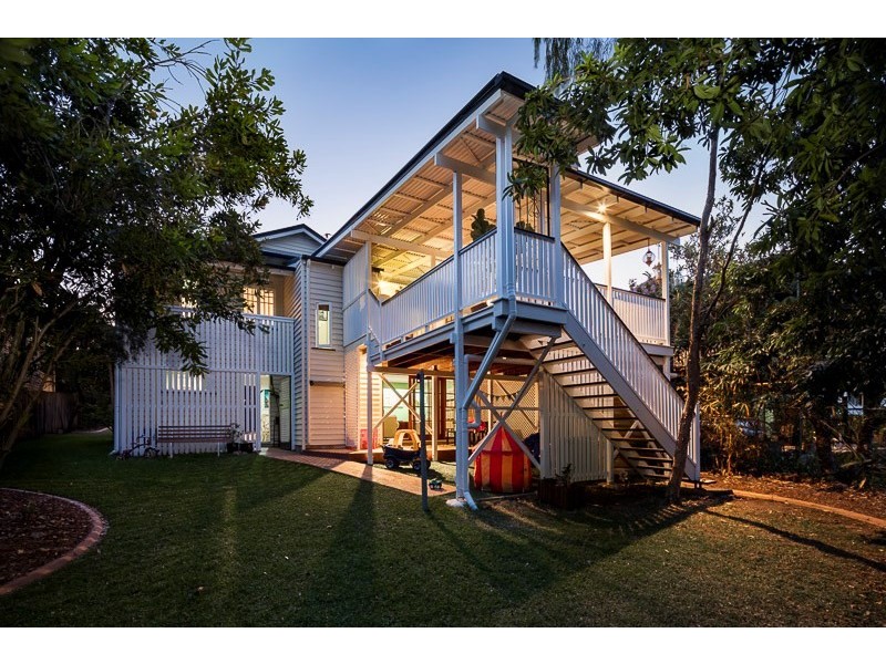 50 Shakespeare Street, Coorparoo QLD 4151